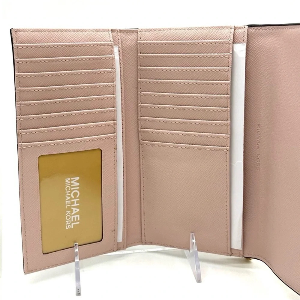 Michael Kors Large Trifold Wallet Vanilla/Brown (NWT) - Picture 7 of 9
